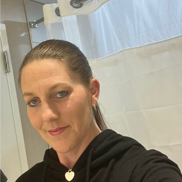 Meet your Posher, Jeff & Danielle - Picture 1 of 1